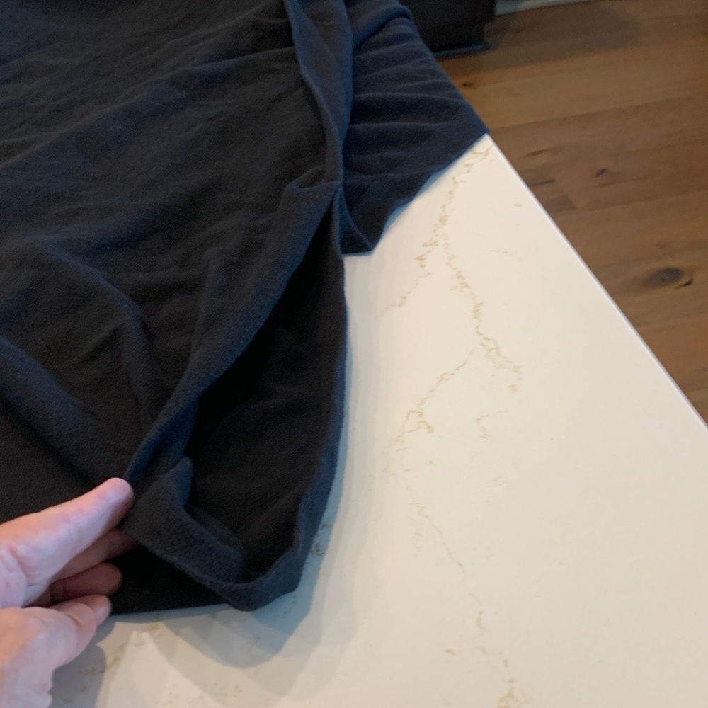 LuLuLemon casual Black Shawl Wrap in OS fits all - Picture 3 of 5